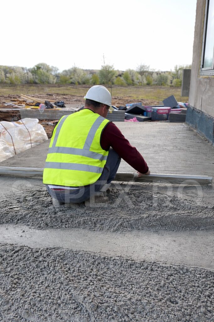 Execuție șapă semiumedă pentru terasă